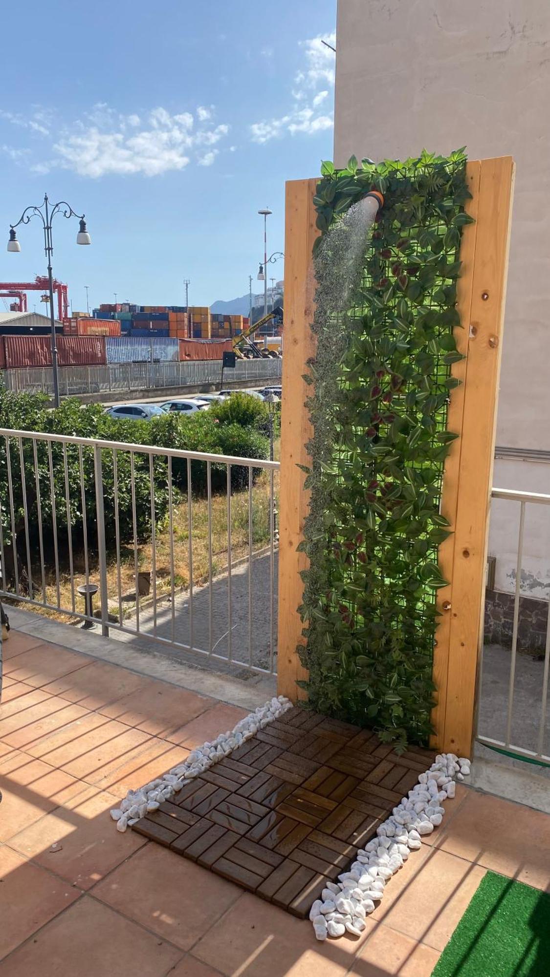 Giu Al Porto Apartment Salerno Ngoại thất bức ảnh